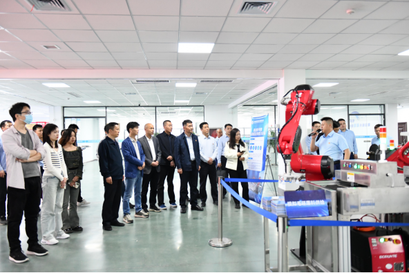 1720594575425498.png 交通工程公司黨建品牌創(chuàng)建工作經(jīng)驗做法被國家重點新聞網(wǎng)站宣傳報道651.png